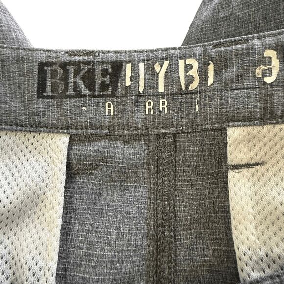 BKE Men's Flat Front Stretch Standard Fit Hybrid Bermuda Shorts Gray Size Large - Picture 3 of 7
